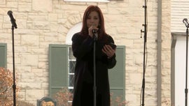 image for Priscilla Presley Delivers Emotional Tribute to Lisa Marie During Memorial Service